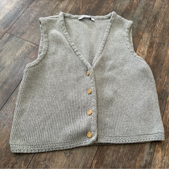 Abercrombie & Fitch Sweaters - Abercrombie & Fitch The A&F Mara Button-Up Sweater Vest